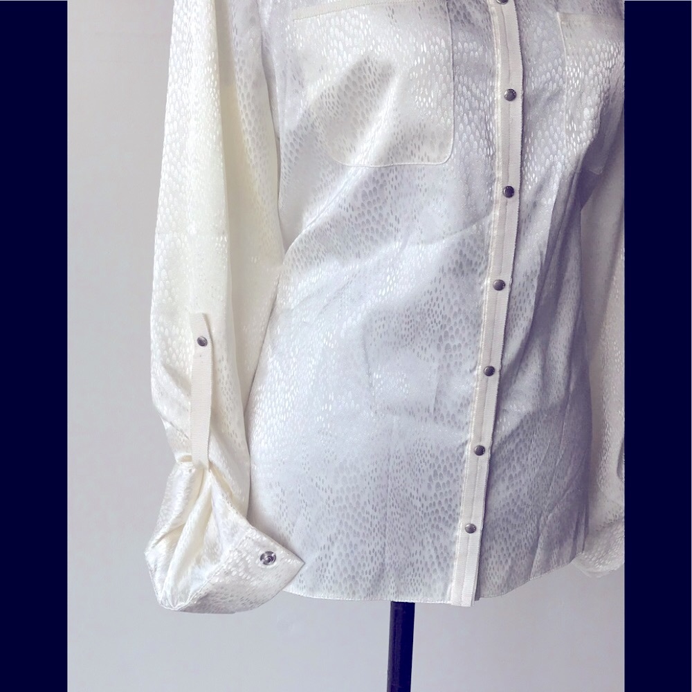 📌 TAHARI Top | Sz S Long Sleeved | Cream Snap To Close 💋 - Picture 5 of 9